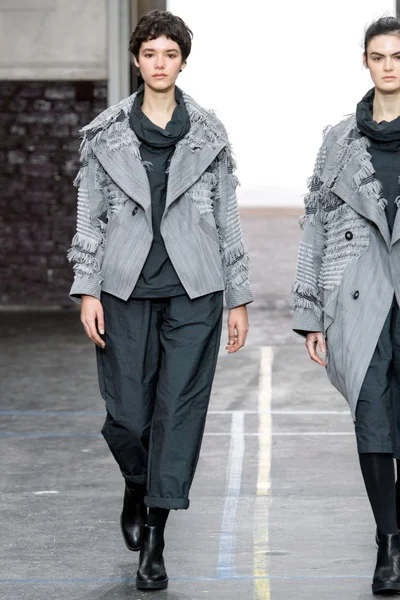Look 7